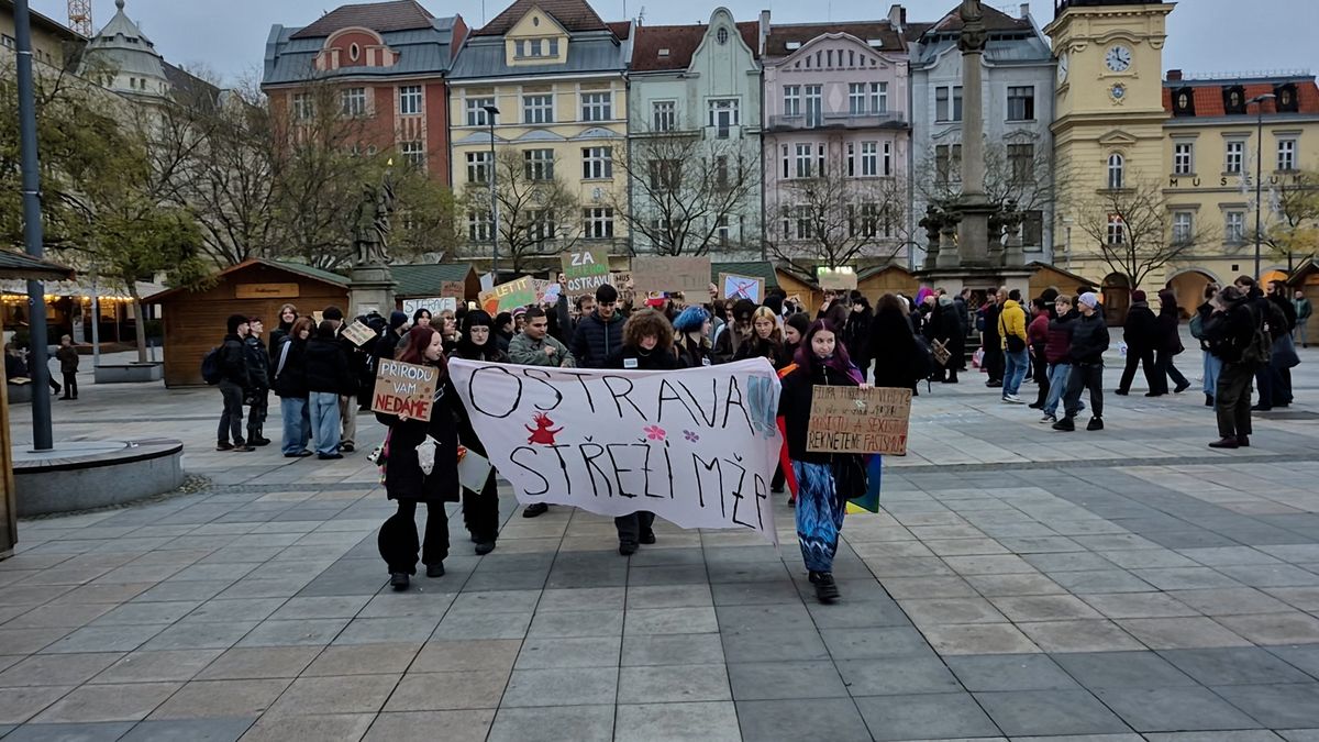 V Ostravě se protestovalo proti Turkovi a Macinkovi ve vládě
